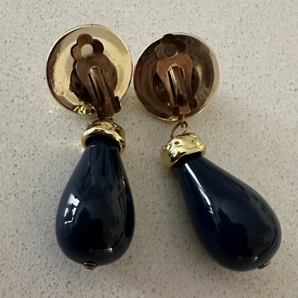 Vintage Reversible Beaded Necklace and Clip-On Earrings Set - Picture 8 of 10